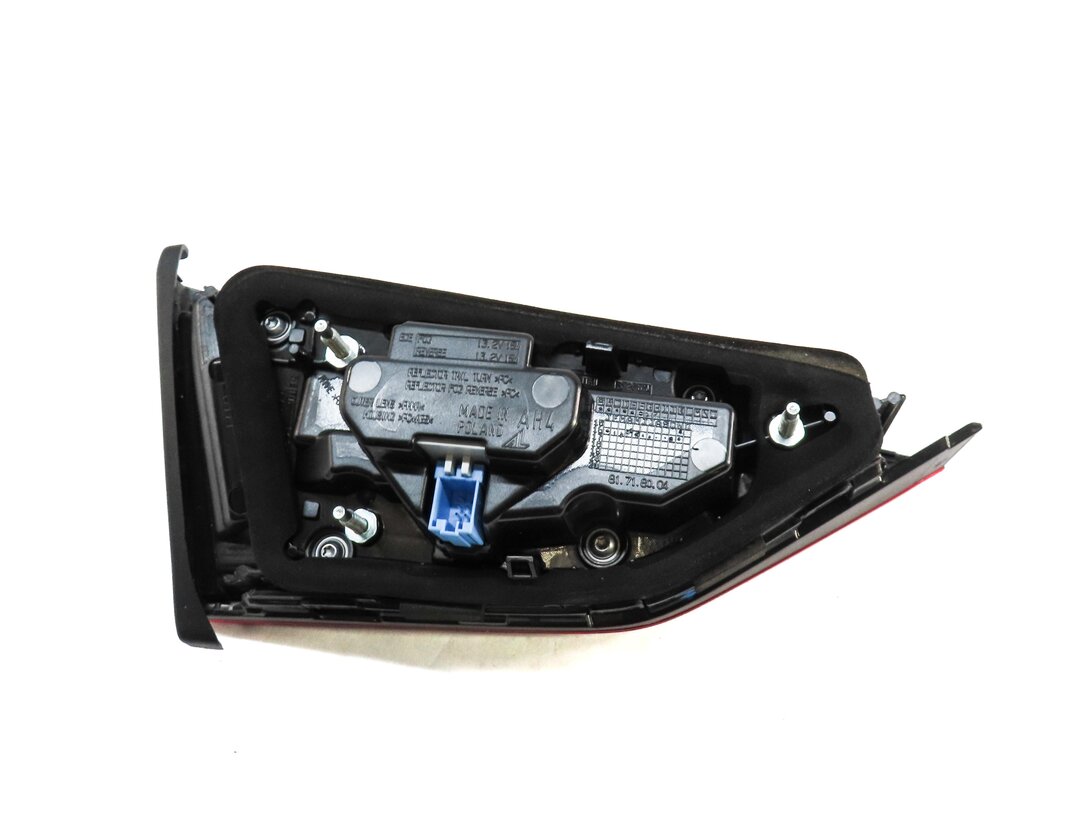 Thumbnail 4: 17-19 AUDI A3 (8V) REAR RIGHT INNER TRUNK MOUNTED LED TAILLIGHT TAIL LIGHT LAMP