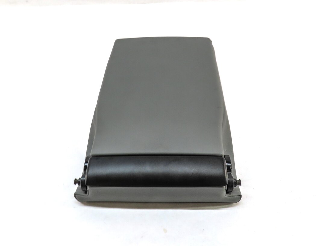 Thumbnail 4: 2017 AUDI A3 (8V) REAR SEAT FOLD DOWN CONSOLE ARMREST CUPHOLDER (ROCK GRAY NI)