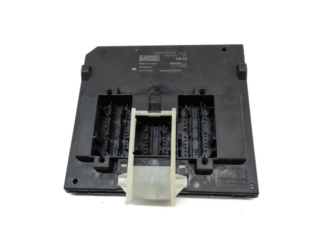 Thumbnail 2: 2017-2019 AUDI A3 S3 RS3 (8V 8Y) VW ATLAS TIGUAN PDC PARK DISTANCE SENSOR MODULE