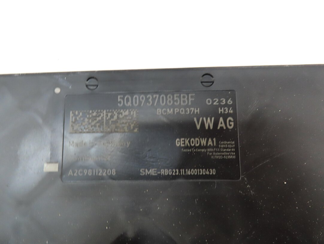Thumbnail 3: 2017-2019 AUDI A3 S3 RS3 (8V 8Y) VW ATLAS TIGUAN PDC PARK DISTANCE SENSOR MODULE