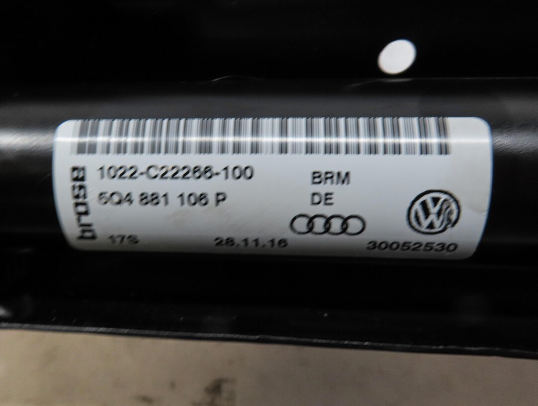 Thumbnail 8: 2015-2019 AUDI A3 (8V) FRONT RIGHT PASSENGER LOWER MANUAL ADJUST SEAT TRACK