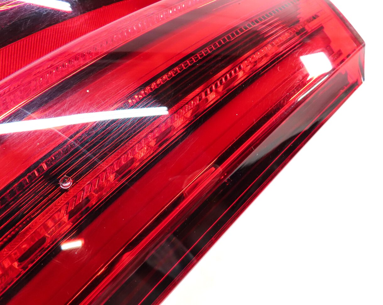 Thumbnail 7: 17-19 AUDI A3 (8V) REAR RIGHT OUTER QUARTER PANEL LED TAILLIGHT TAIL LIGHT LAMP