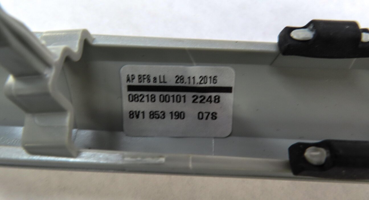 Thumbnail 13: 2017 AUDI A3 (8V) FRONT REAR DOOR DASH CONSOLE MICRO METALLIC SILVER TRIM SET7