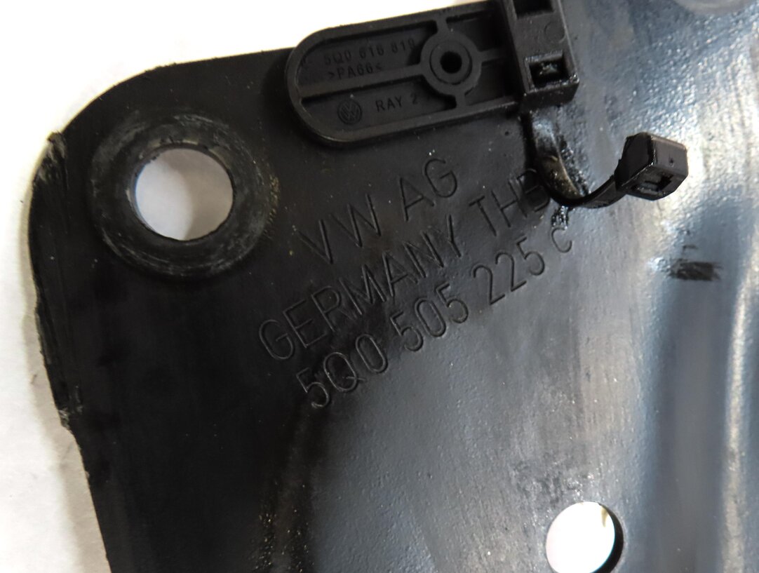 Thumbnail 6: 2015-2019 AUDI VW GOLF / A3 S3 RS3 TT (8V MK3) LEFT DRIVER REAR TRAILING ARM