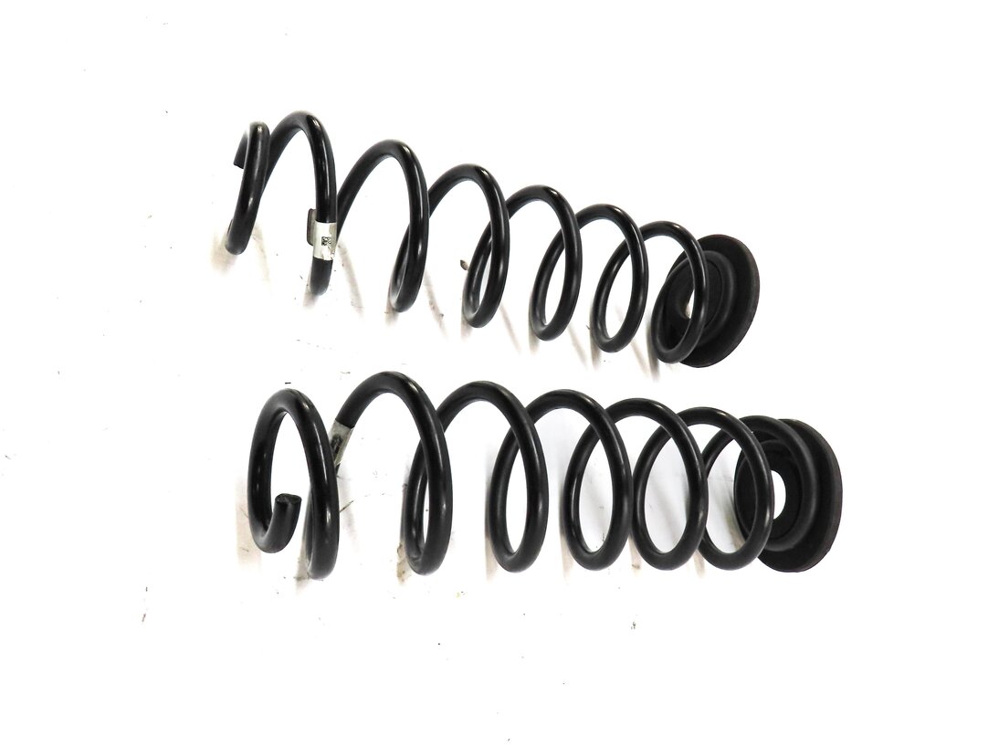 Thumbnail 3: 15-18 AUDI A3 S3 RS3 (8V) LEFT & RIGHT REAR S-LINE SUSPENSION COIL SPRING SET