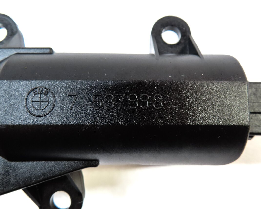 Thumbnail 8: 2006 BMW 750i (E65) 4.8L N62TU ENGINE INTAKE MANIFOLD ACTUATOR MOTOR SET 2