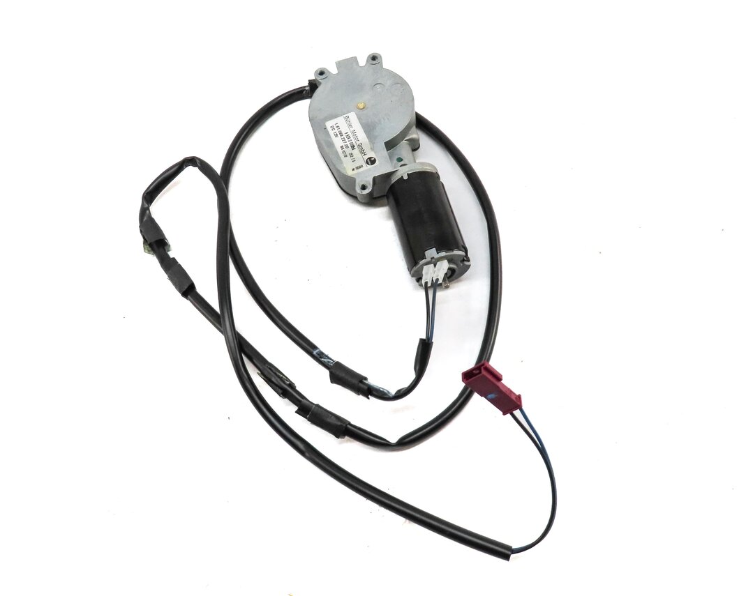 Thumbnail 1: 2006 BMW 750i (E65) REAR SUNSHADE MOTOR w/ WIRE WIRING HARNESS 16106822700