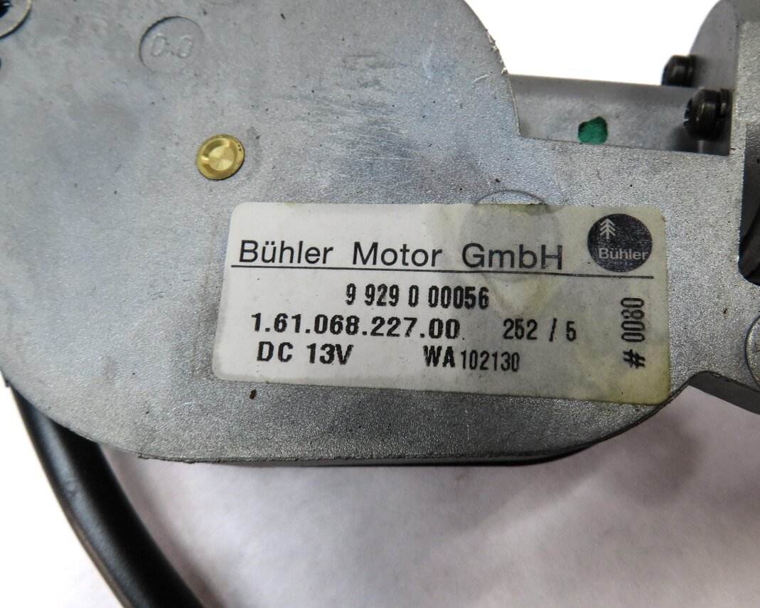 Thumbnail 6: 2006 BMW 750i (E65) REAR SUNSHADE MOTOR w/ WIRE WIRING HARNESS 16106822700