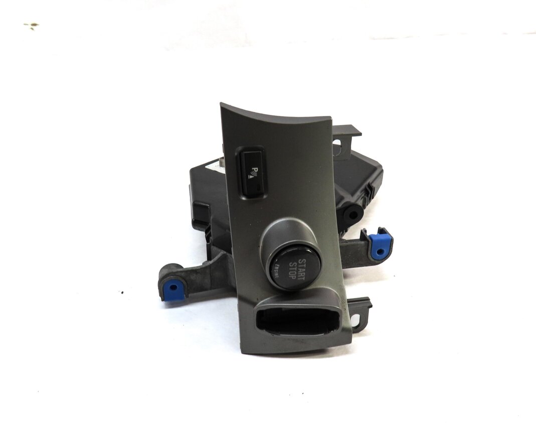 Thumbnail 3: 2006 BMW 750i (E65) 4.8L N62 ENGINE BODY CONTROL IGNITION MODULE KEY FOB SET
