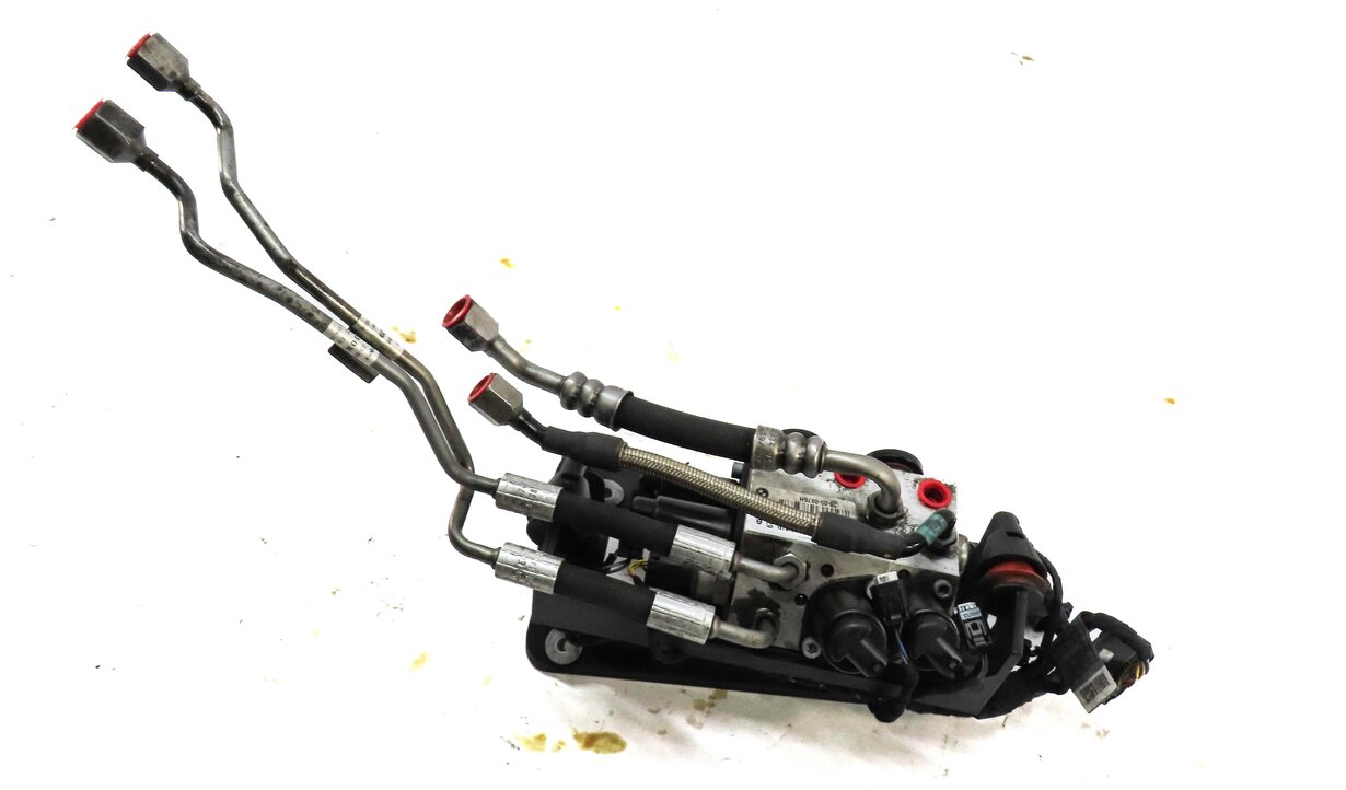 Thumbnail 2: 2006 BMW 750i (E65) SUSPENSION DYNAMIC DRIVE ACTIVE STEERING VALVE BLOCK 6907314