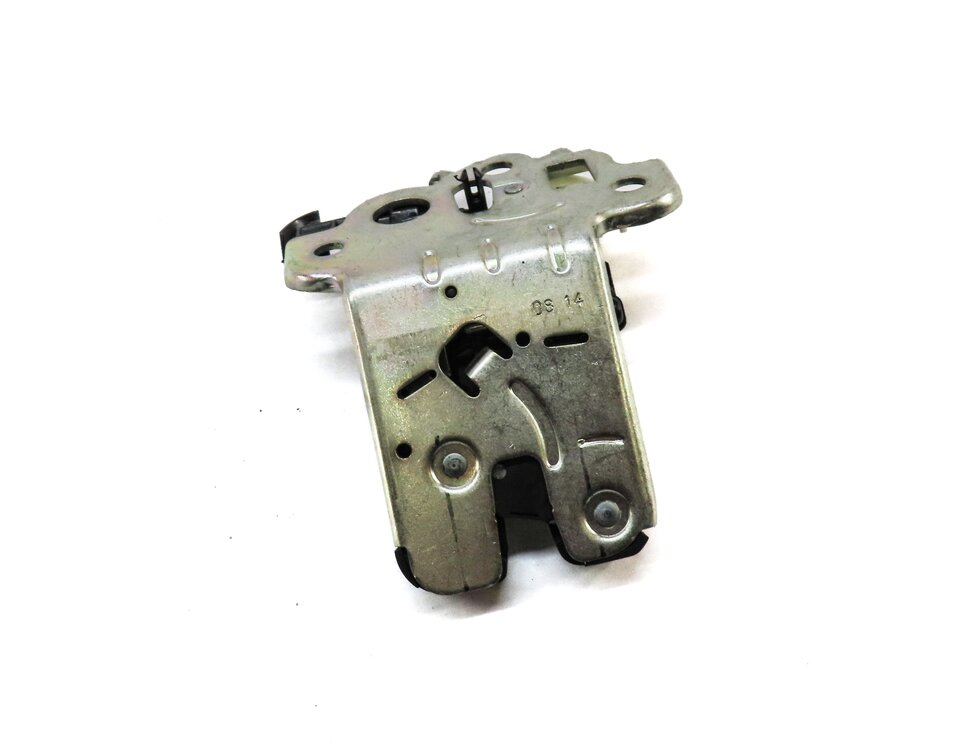 2016 AUDI A3 (8V) REAR TRUNK HATCH LOCK LATCH ACTUATOR 4H0827505A