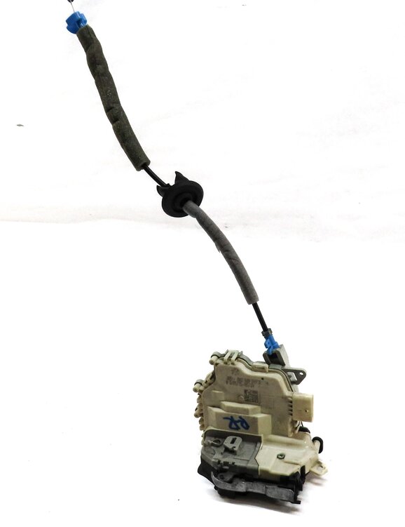 Thumbnail 2: 10-18 AUDI A3 A4 A8 Q3 Q5 S3 S4 SQ5 S8 (B8 D4 4H 8K 8R 8V) RIGHT REAR DOOR LATCH