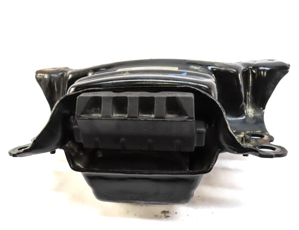 Thumbnail 2: 2016 AUDI A3 (8V) 1.8L TURBO CNSB ENGINE FWD AUTO LEFT ENGINE MOTOR MOUNT