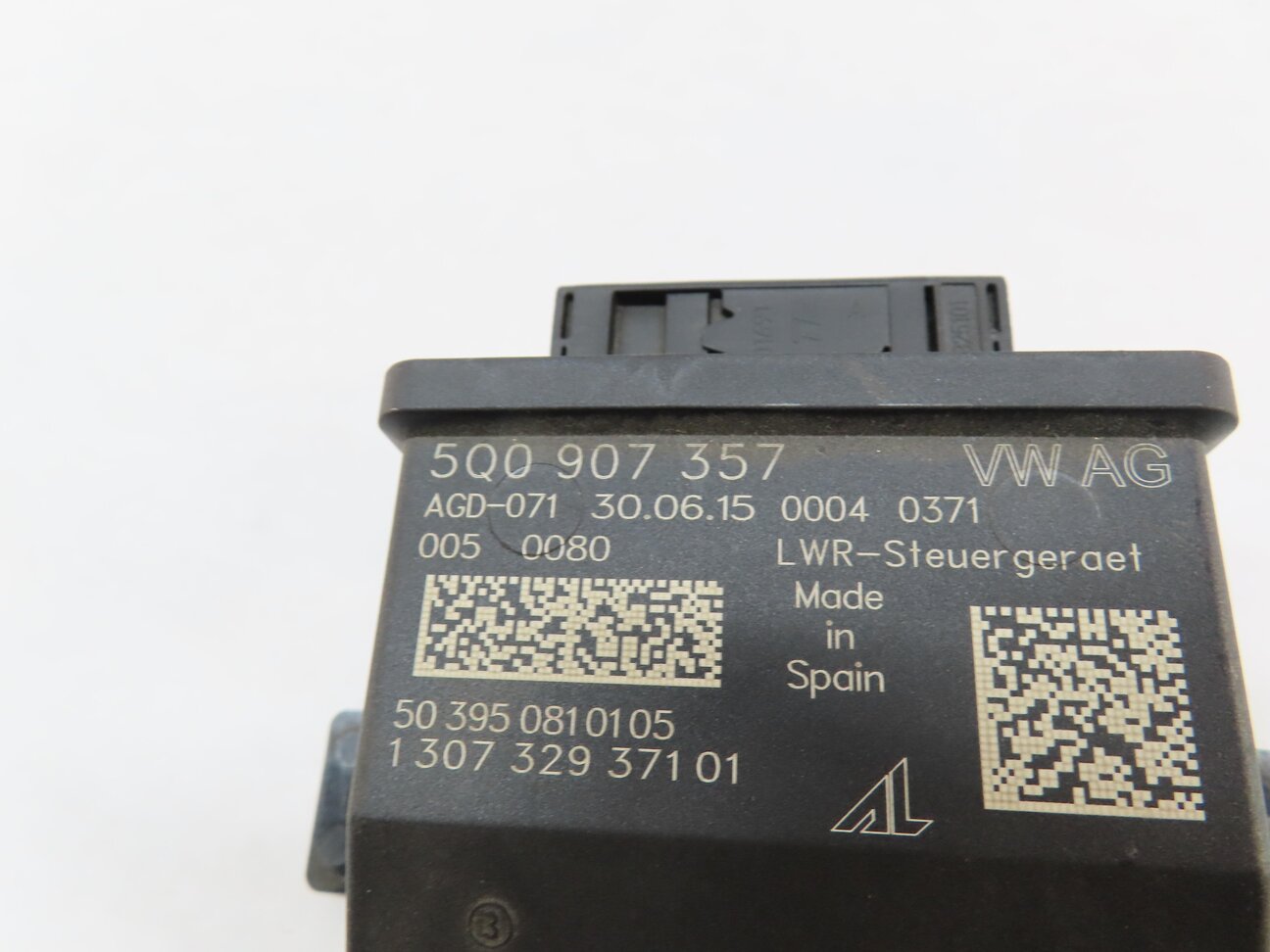 Thumbnail 4: 2016 AUDI A3 (8V) HEADLIGHT RANGE CONTROL MODULE 5Q0907357