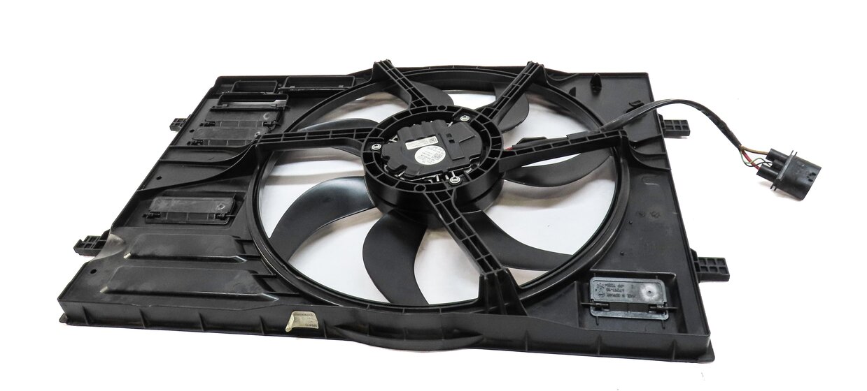 Thumbnail 5: 15-16 AUDI A3 (8V) 1.8L TURBO ENGINE RADIATOR COOLING FAN & SHROUD ASSEMBLY