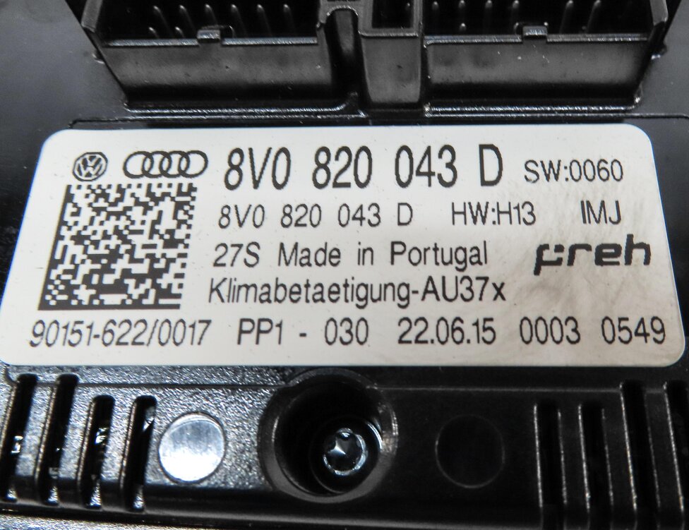 Thumbnail 6: 2015-2018 AUDI A3 S3 (8V) FRONT DUAL ZONE HEATER A/C TEMPERATURE CONTROL PANEL