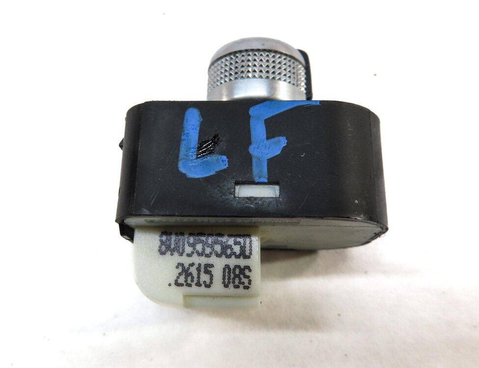 Thumbnail 5: 2016 AUDI A3 (8V) FRONT LEFT DRIVER DOOR MIRROR ADJUST SWITCH KNOB BUTTON