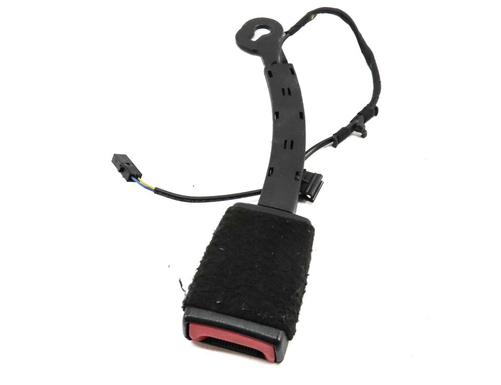 Thumbnail 2: 15-17 AUDI A3 S3 (8V) RIGHT FRONT PASSENGER SEATBELT BUCKLE RECEIVER (BLACK)