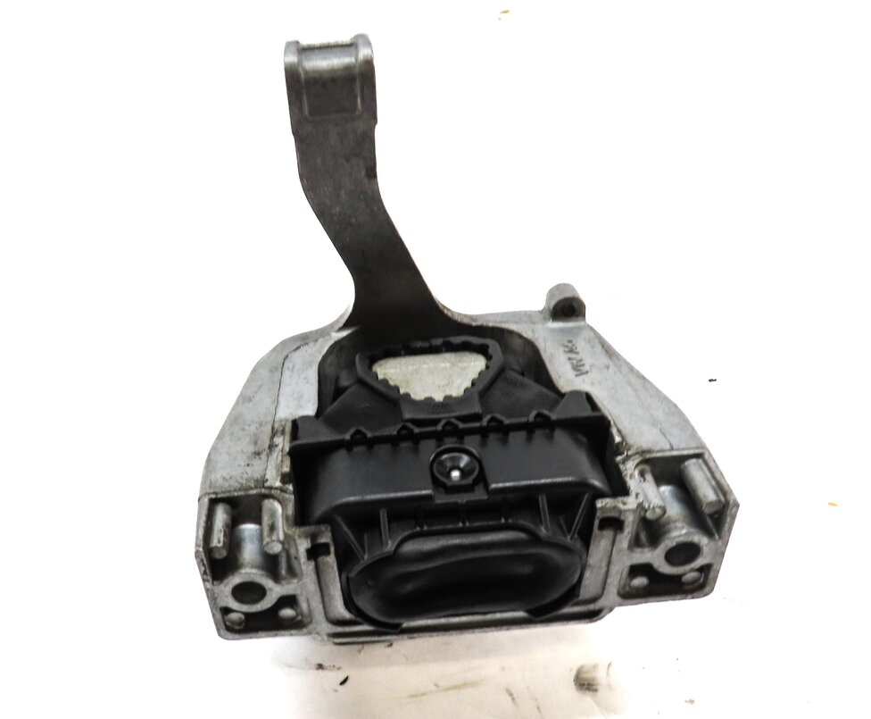 2016 AUDI A3 (8V) 1.8L TURBO CNSB ENGINE RIGHT MOTOR MOUNT