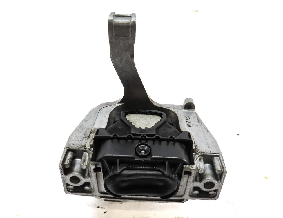 Thumbnail 2: 2016 AUDI A3 (8V) 1.8L TURBO CNSB ENGINE RIGHT MOTOR MOUNT