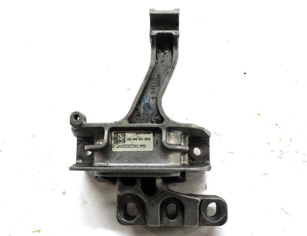 Thumbnail 5: 2016 AUDI A3 (8V) 1.8L TURBO CNSB ENGINE RIGHT MOTOR MOUNT