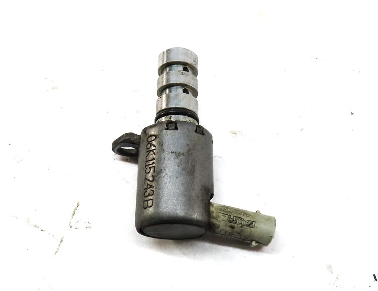 Thumbnail 2: 2016 AUDI A3 (8V) 1.8L TURBO CNSB ENGINE VARIABLE TIMING VVT VALVE 06K115243B