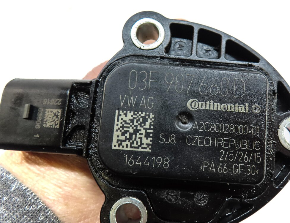 Thumbnail 4: 2016 AUDI A3 (8V) 1.8L TURBO CNSB ENGINE OIL LEVEL SENSOR 03F907660D