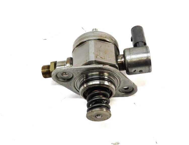 Thumbnail 4: 2016 AUDI A3 (8V) 1.8L 1.8T TURBO GAS ENGINE MOUNTED HIGH PRESSURE FUEL PUMP
