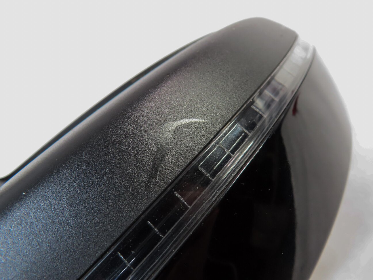 Thumbnail 5: 15-18 AUDI A3 S3 (8V) PASSENGER - MANUAL FOLD HEATED DOOR MIRROR (MYTH BLACK)