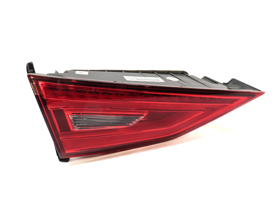 2015-2016 AUDI A3 S3 (8V) SEDAN CONVERTIBLE LEFT INNER LED TAILLIGHT LIGHT LAMP