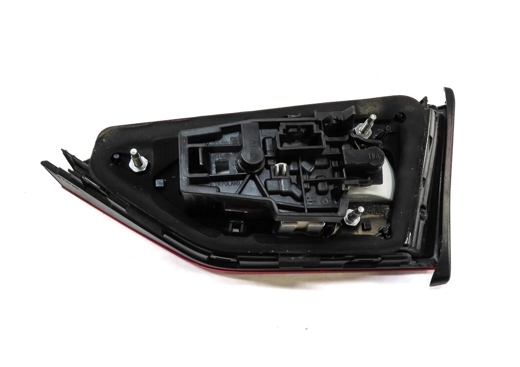 Thumbnail 4: 2015-2016 AUDI A3 S3 (8V) SEDAN CONVERTIBLE LEFT INNER LED TAILLIGHT LIGHT LAMP