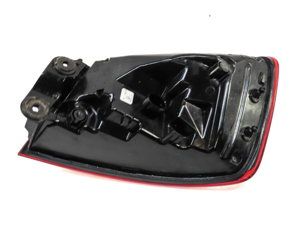Thumbnail 4: 15-16 AUDI A3 S3 (8V) SEDAN / CONVERTIBLE - LEFT LED TAILLIGHT BRAKE LIGHT LAMP