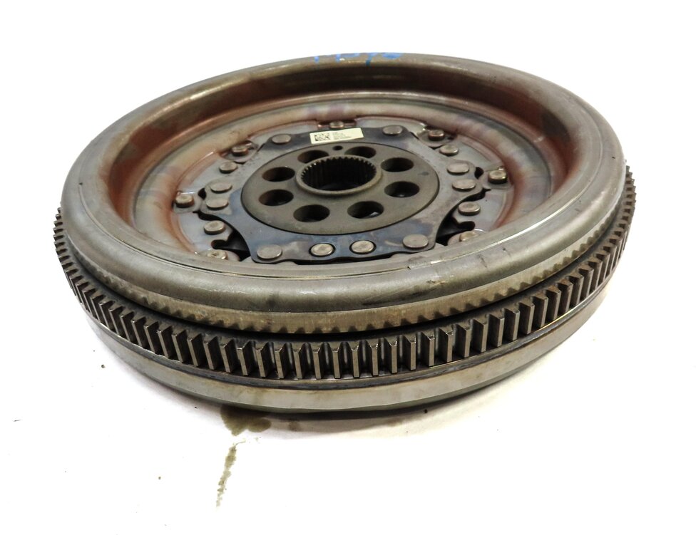 Thumbnail 2: 15-17 VW GOLF / AUDI A3 (8V) 1.8T TURBO ENGINE DSG AUTO TRANSMISSION FLYWHEEL