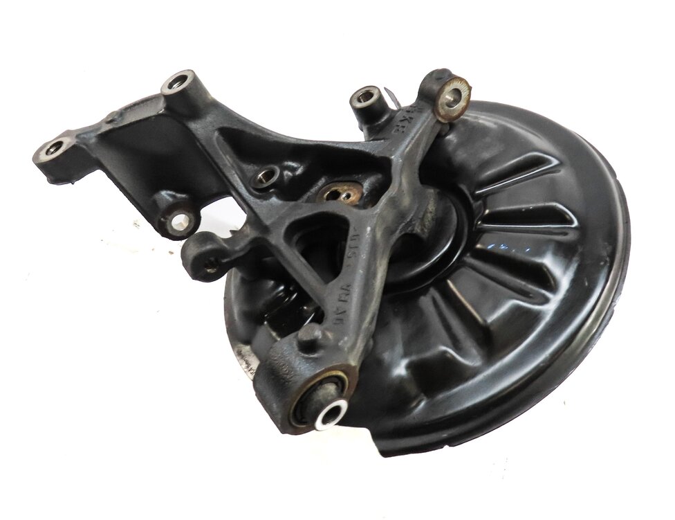 15-18 VW GOLF AUDI A3 (8V) 4 LINK RIGHT PASSENGER REAR SPINDLE KNUCKLE STUB HUB