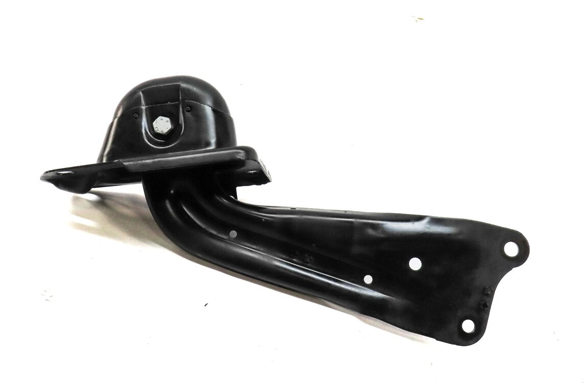 2015-2019 AUDI VW GOLF / A3 S3 RS3 TT (8V MK3) LEFT DRIVER REAR TRAILING ARM