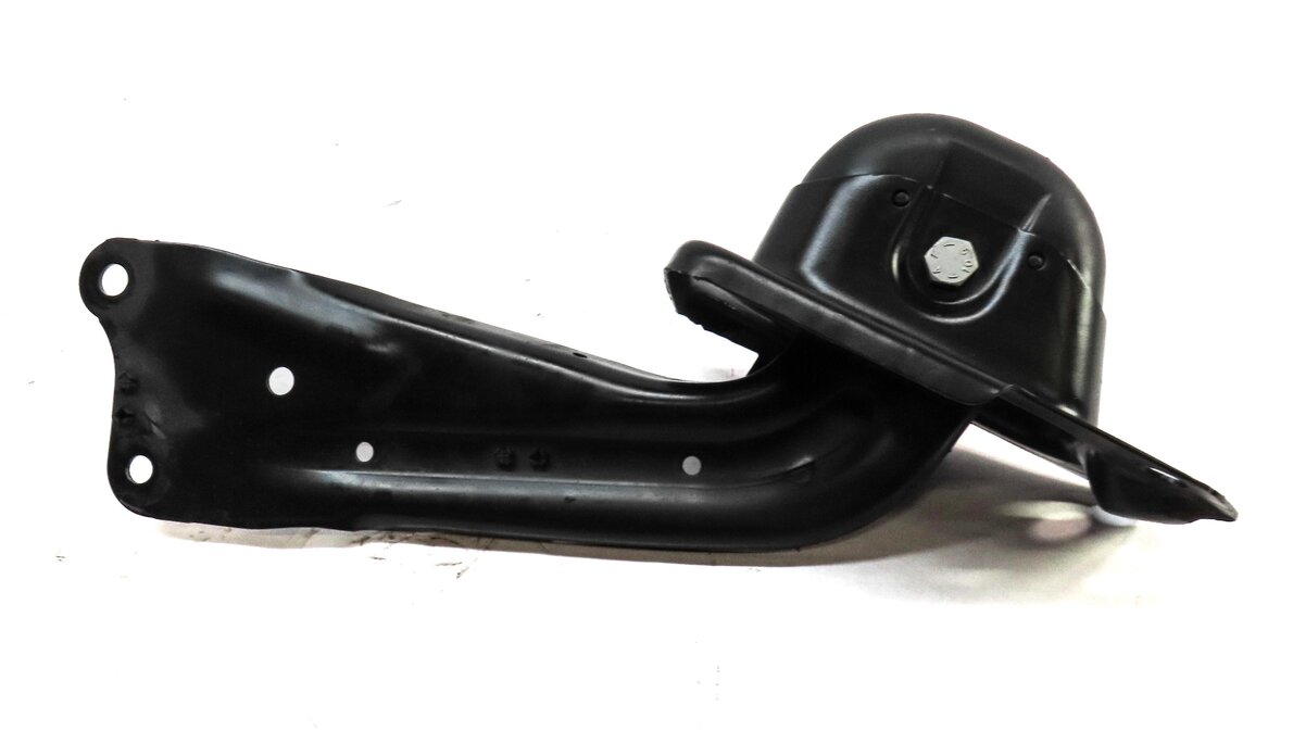 Thumbnail 3: 2015-2019 AUDI VW GOLF / A3 S3 RS3 TT (8V MK3) RIGHT PASSENGER REAR TRAILING ARM