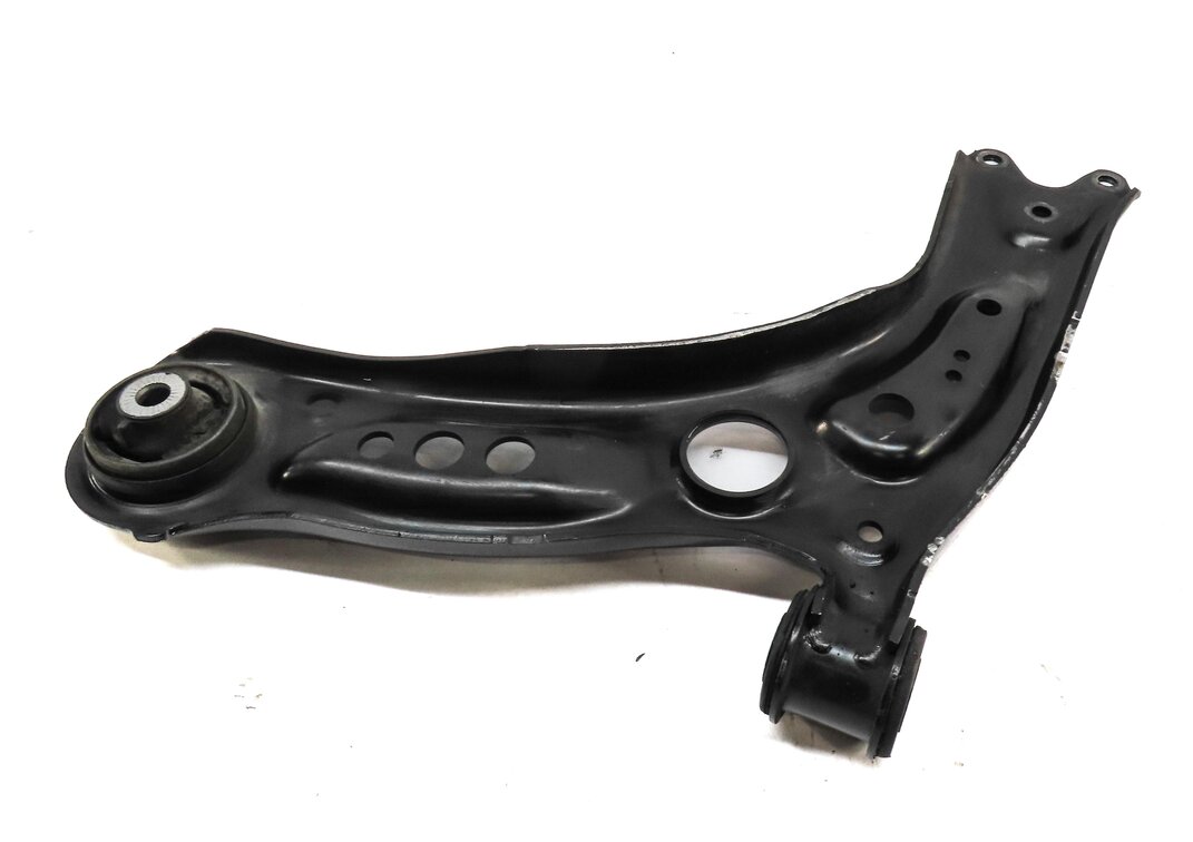 Thumbnail 4: 2015-2017 AUDI A3 S3 (8V) VW GOLF RIGHT FRONT PASSENGER LOWER CONTROL ARM