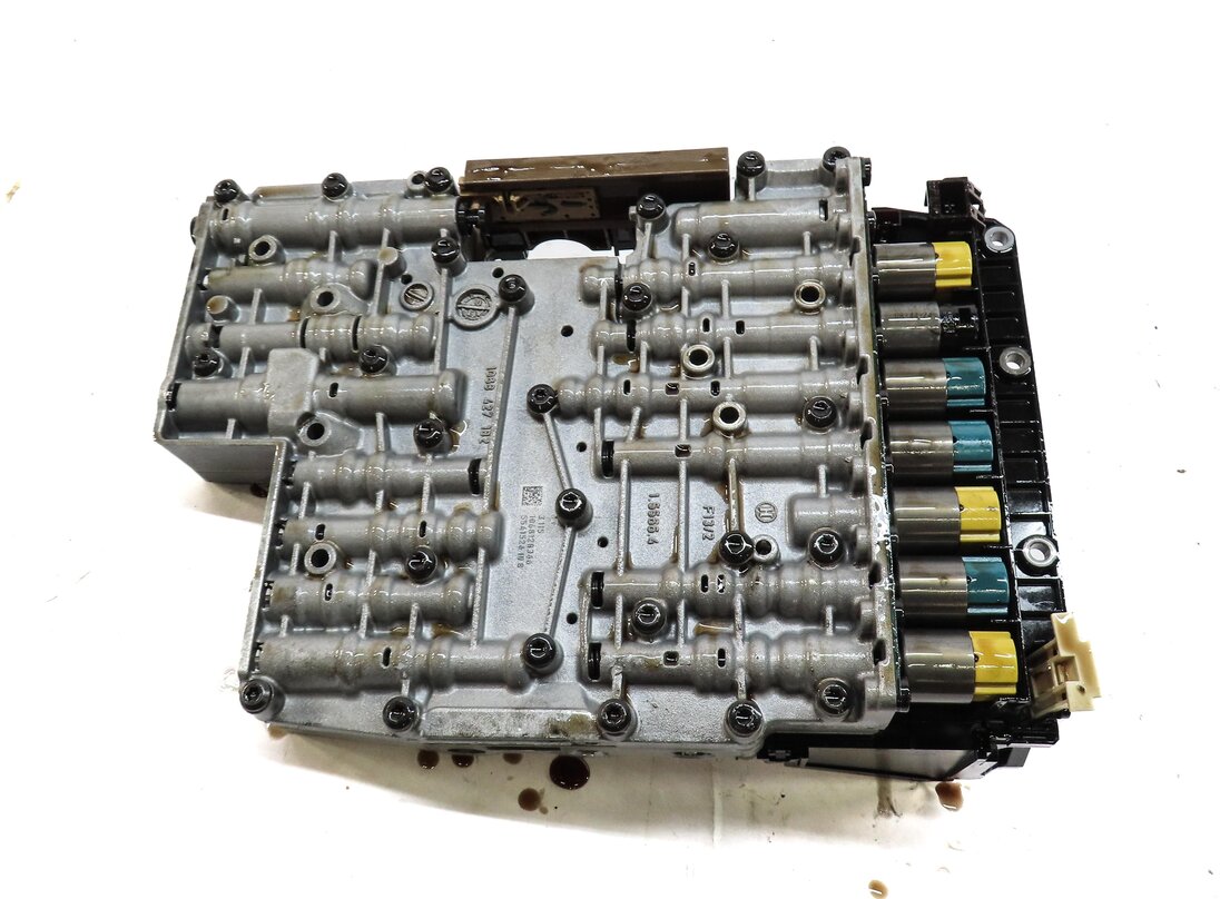 Thumbnail 5: 06-09 RANGE ROVER SPORT (L320 L322) 4.2L 6HP-26 AUTO TRANSMISSION VALVE BODY