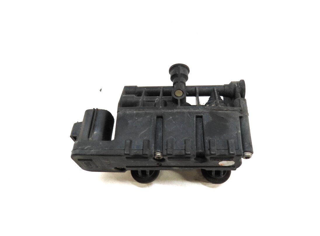 Thumbnail 3: 2007 LAND RANGE ROVER L322 AIR SUSPENSION TRANSFER RELIEF VALVE BLOCK RVH500060