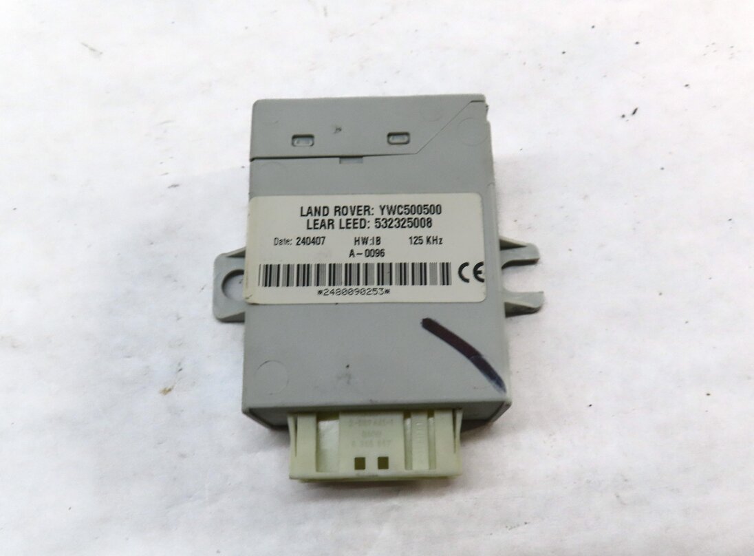 Thumbnail 7: 2007 RANGE ROVER (L322) 4.4L V8 ENGINE ECM BCM IMMOBILIZER MODULE KEY SET