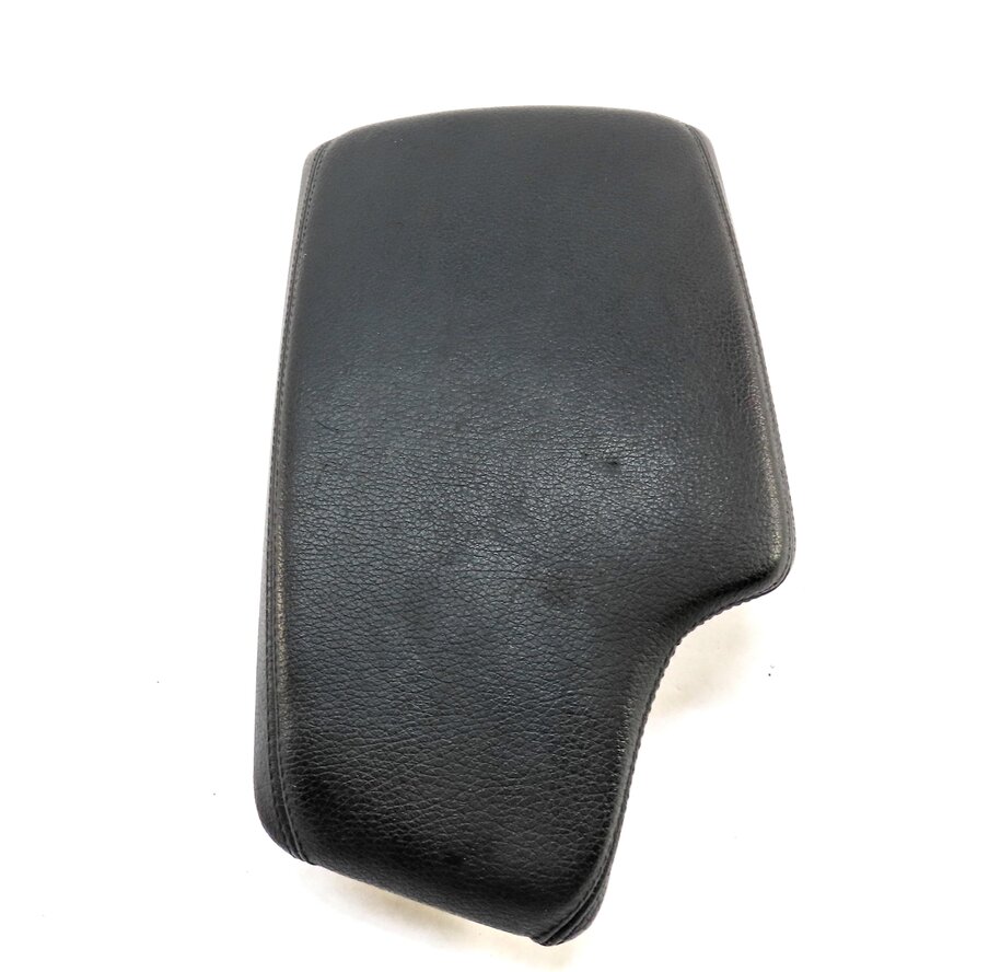 Thumbnail 2: 2014-2020 BMW 3GT 4 M4 SERIES (F32 F34) CENTER CONSOLE ARMREST LID (BLACK)
