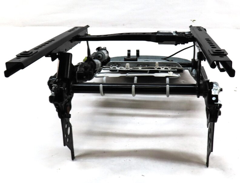Thumbnail 6: 12-19 BMW 3-SERIES (F30 F34) SEDAN - RIGHT PASSENGER SPORT SEAT TRACK w/ MOTORS