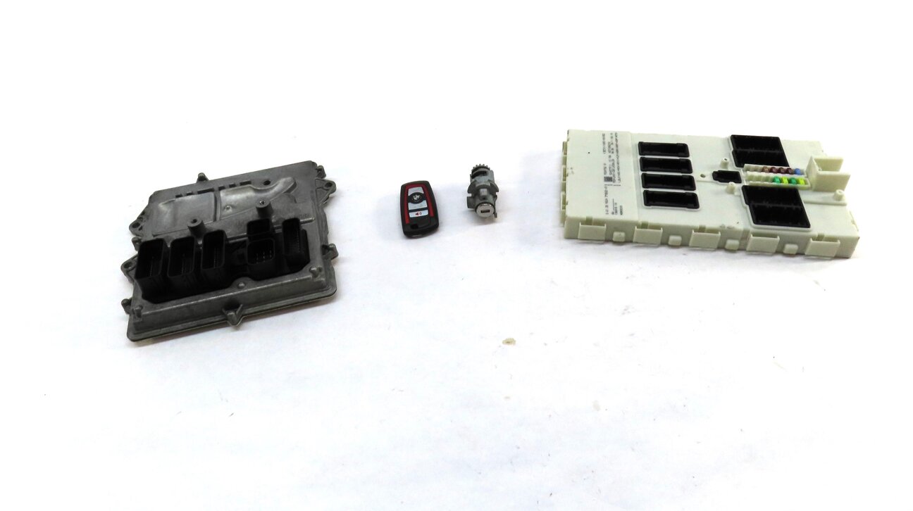 2014 BMW 335iGT (F34) 3.0L TURBO N55 AUTO AWD BODY ENGINE MODULE LOCK KEY SET