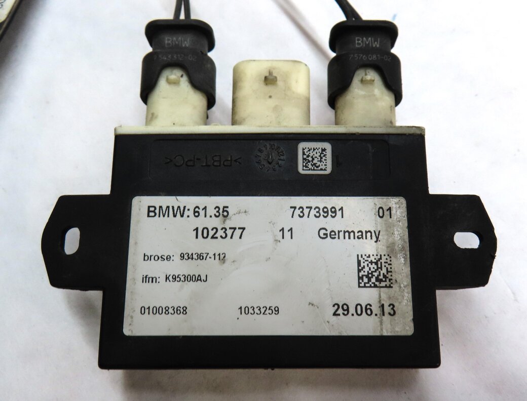 Thumbnail 5: 12-17 BMW 3 4 5 7 X3 X6 (F01 F10 F30) TRUNK KICK PAD SENSOR SMART OPENER MODULE