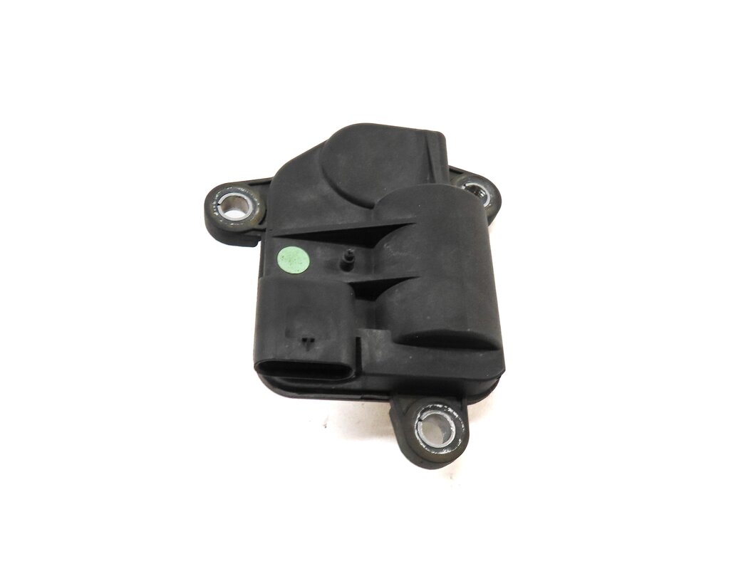 Thumbnail 2: 2014 BMW 335iGT (F34) MUFFLER EXHAUST FLAP SERVO ACTUATOR MOTOR 18307620322