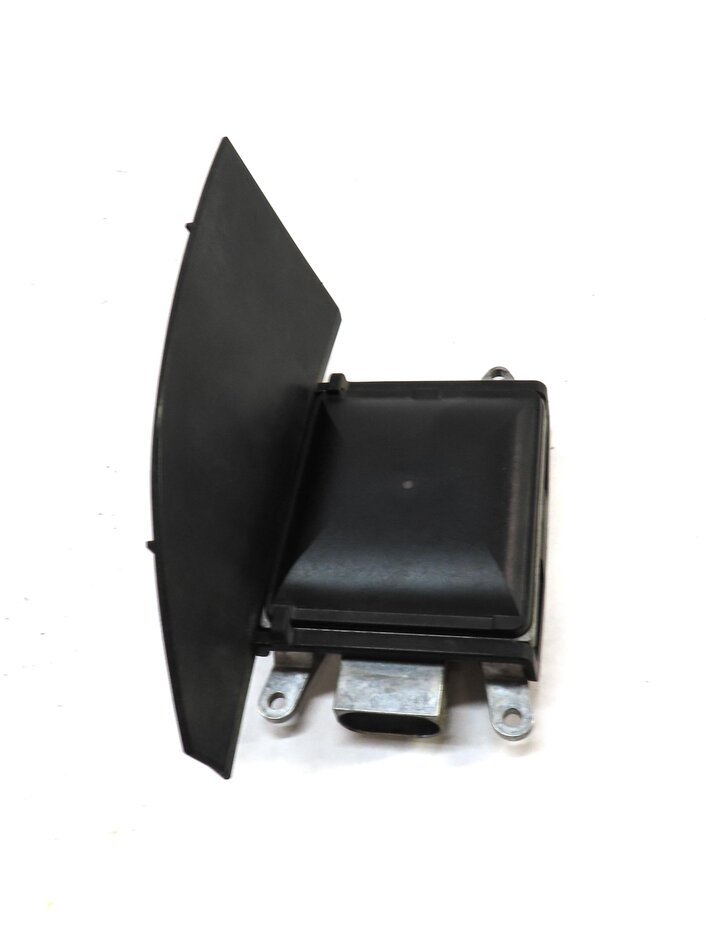Thumbnail 2: 2014 BMW 335iGT (F34) REAR RIGHT BLIND SPOT RADAR SENSOR MODULE (MASTER)