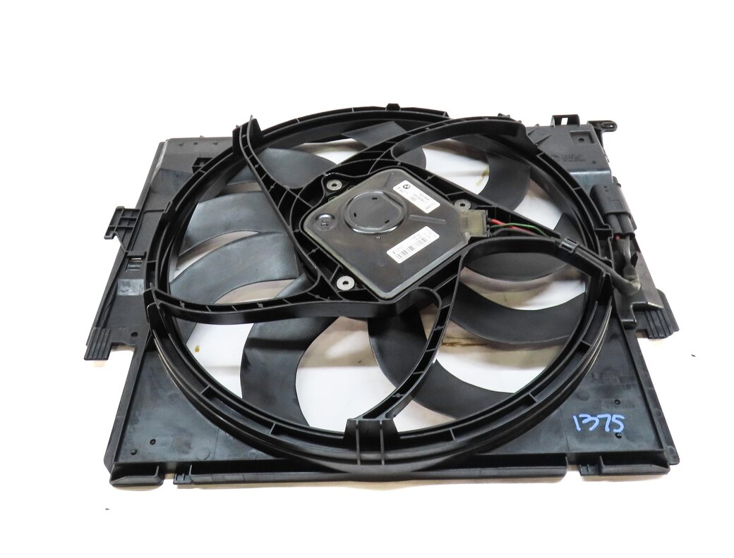Thumbnail 4: 14-18 BMW 328i DIESEL 328iGT 335iGT (F30 F34) 600w RADIATOR COOLING FAN w/ MOTOR