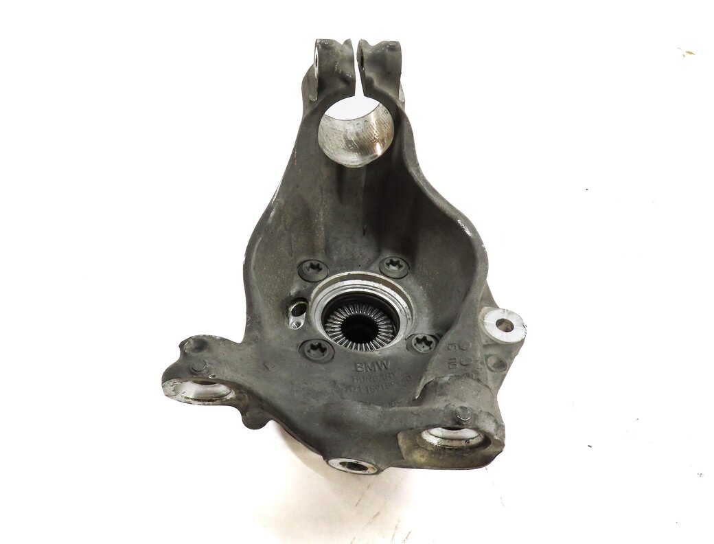 Thumbnail 2: 14-19 BMW 328iGT 330iGT 335iGT 340iGT (F34) FRONT RIGHT AWD SPINDLE KNUCKLE HUB