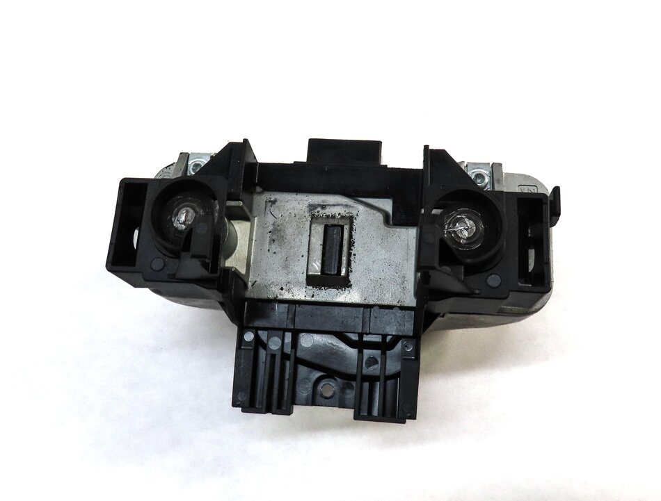 Thumbnail 6: 16-18 AUDI A3 E-TRON HYBRID (8V) SPEEDOMETER ECM BCM BODY ENGINE MODULE KEY SET