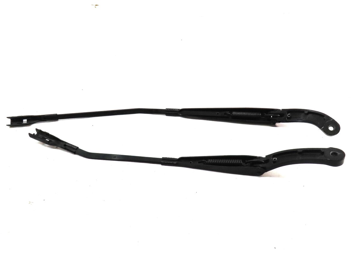 Thumbnail 3: 2016-2018 AUDI A3 S3 E-TRON (8V 8VF) FRONT WINDSHIELD WIPER ARM SET-2